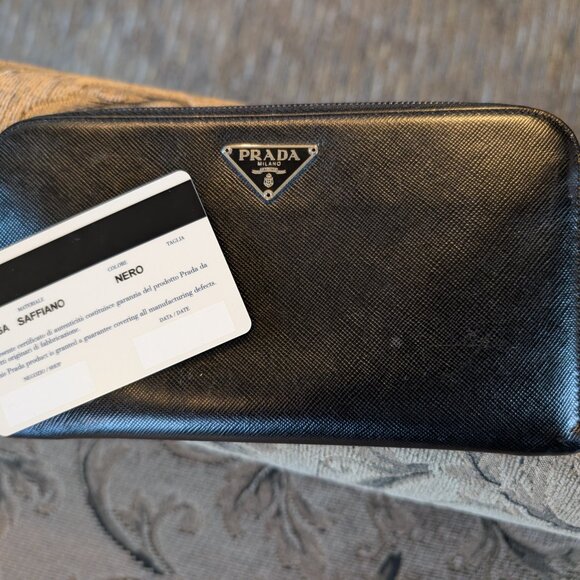 Authentic Prada Saffiano Zipper Wallet GUC - Picture 4 of 14